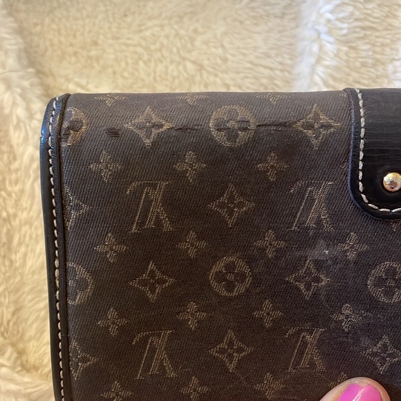 Louis Vuitton min lin pattern Sarah wallet EUC - Picture 3 of 11